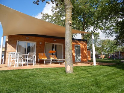 Luxuscamping - Dusche - Caorle - Centro Vacanze Pra`delle Torri Lodge Openspace A auf Centro Vacanze Pra`delle Torri